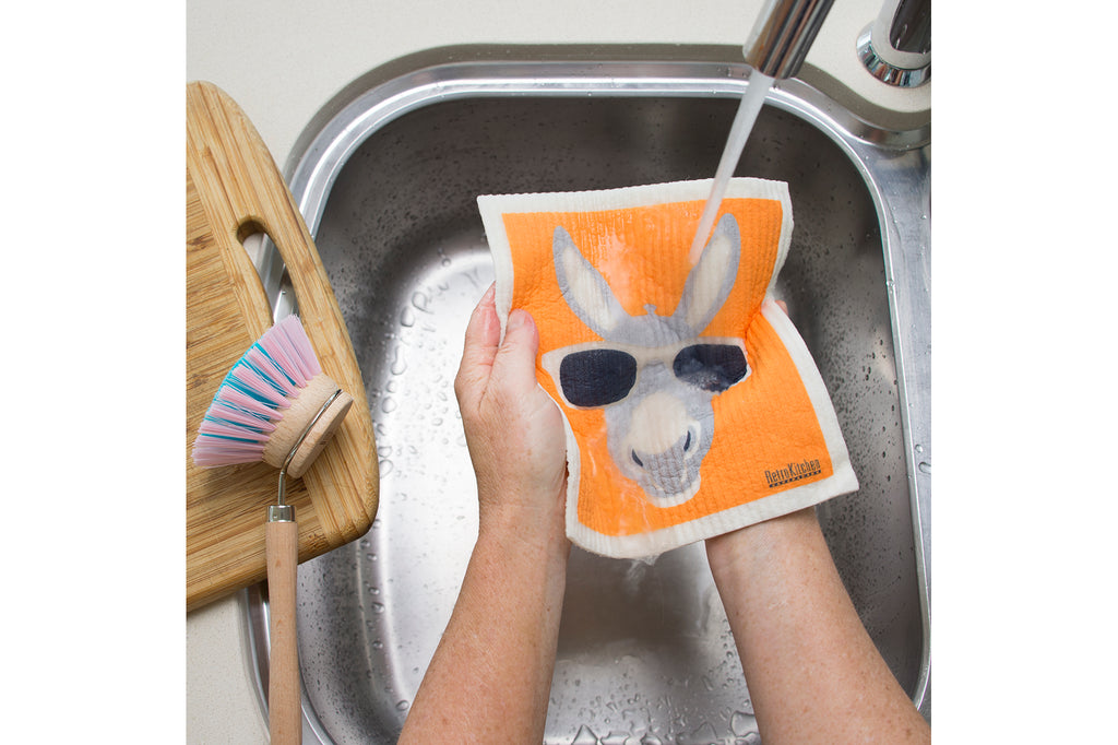 RetroKitchen compostable kitchen sponge_donkey_in sink