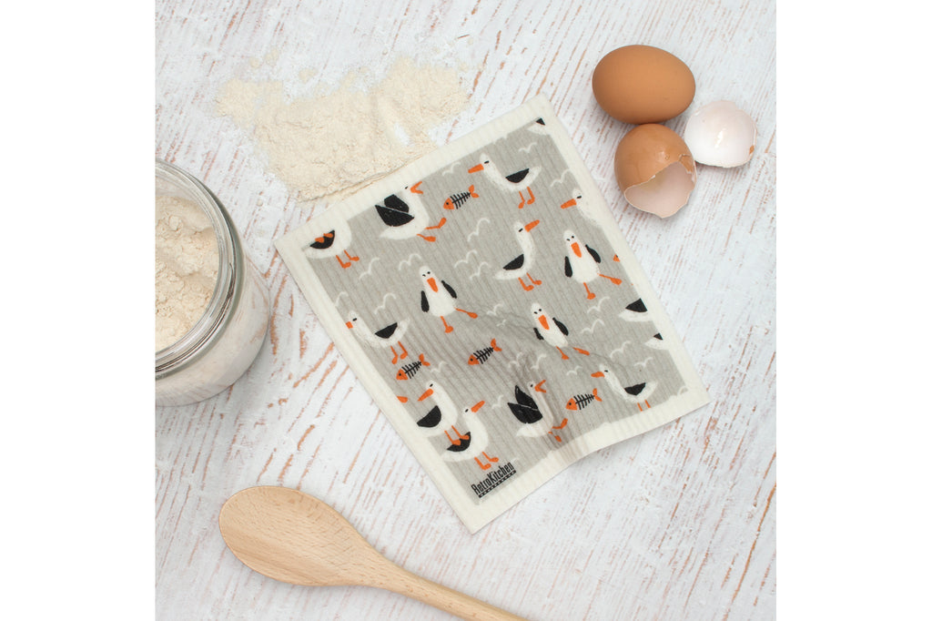 RetroKitchen compostable kitchen sponge_seagulls_on bench